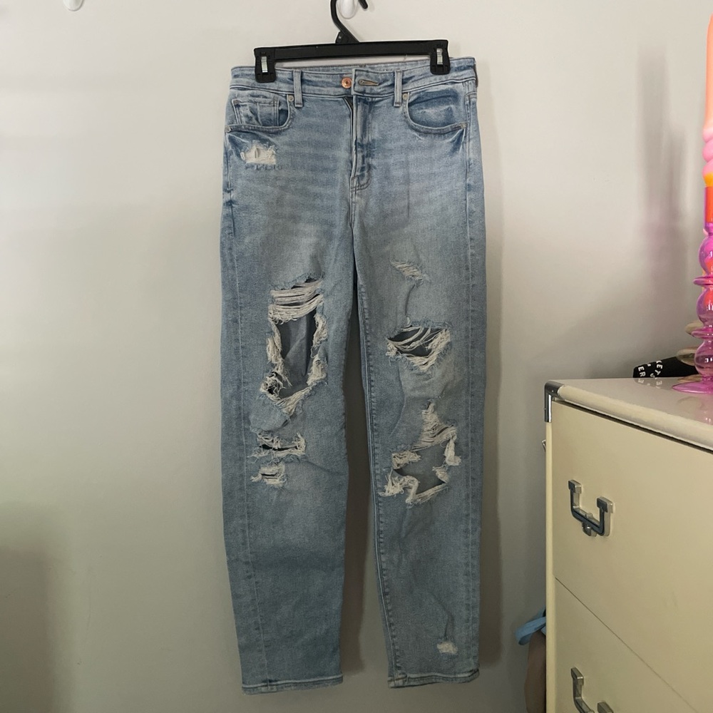 american eagle ripped jeans size 4